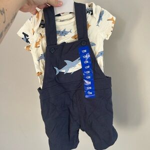 NEW Pekkle 12m Shark Print Baby Outfit with Navy Overalls & short sleeve onesie